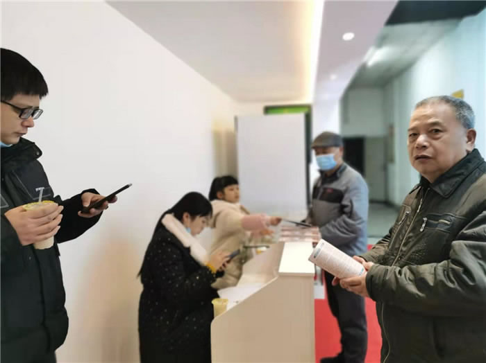 四川中青旅綿陽分社、綿陽市中旅假日旅行社、綿陽自來文化傳播有限公司24H自助售貨服務(wù)盛大開業(yè)